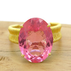 Anel Aramado Oval com Cristal de Rubelita, em Ouro Amarelo 18 Kilates